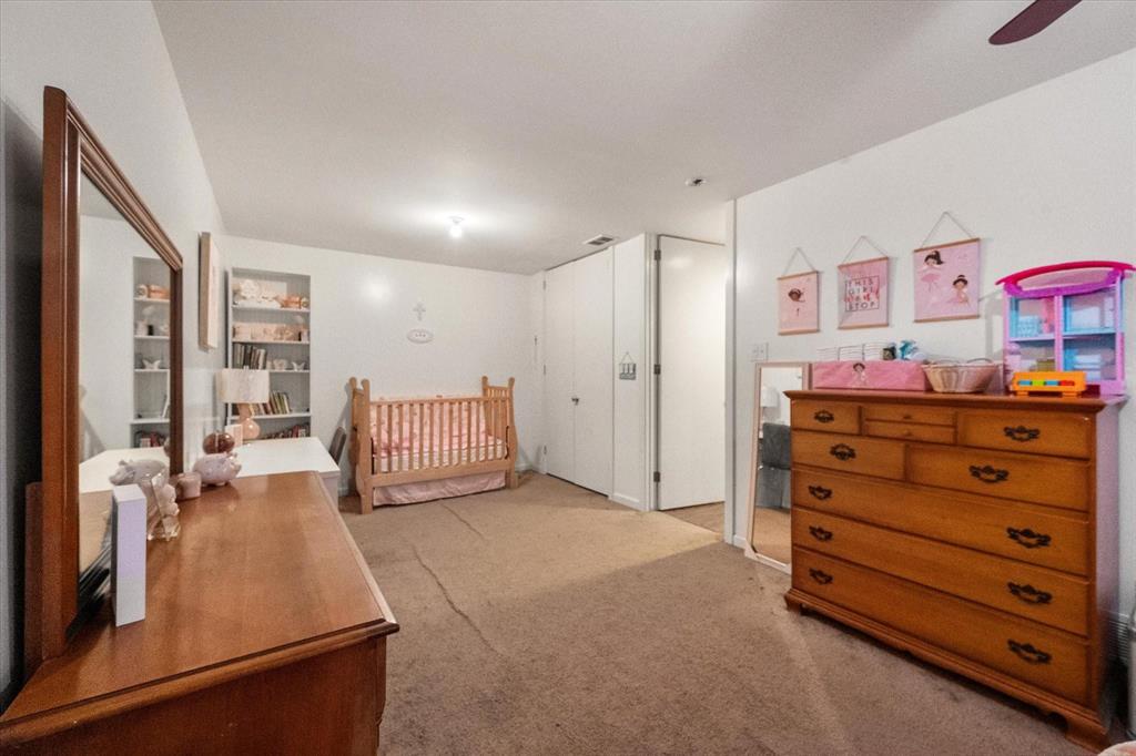 2548 Wood Valley Place, Dallas, TX 75211