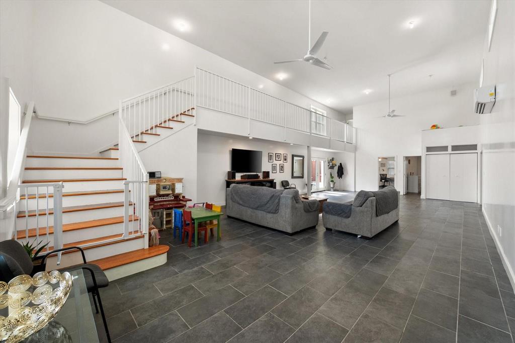 2548 Wood Valley Place, Dallas, TX 75211