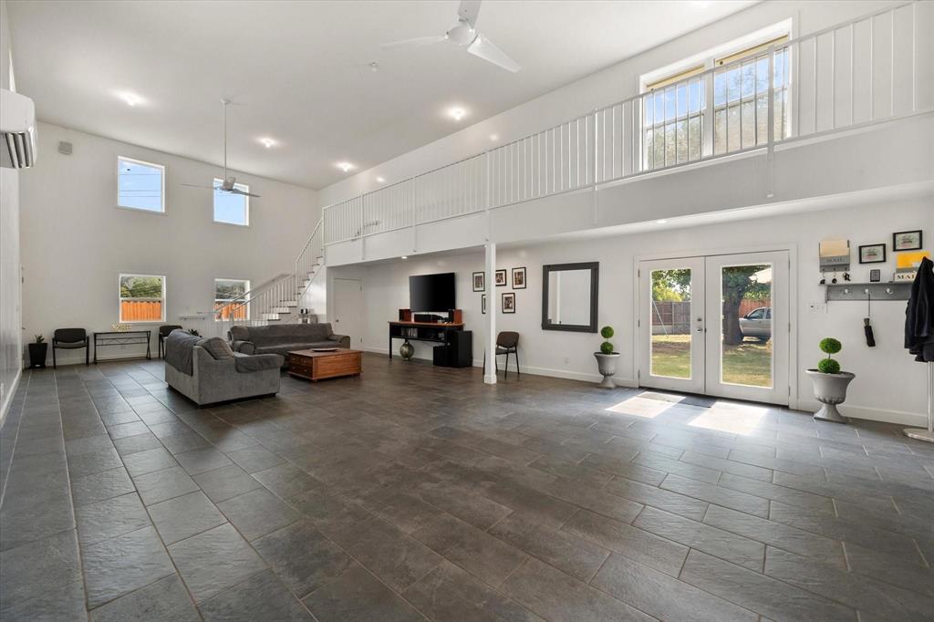 2548 Wood Valley Place, Dallas, TX 75211