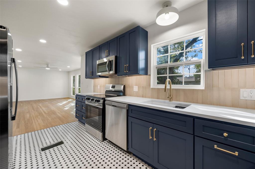 4000 Cobbs Drive, Waco, TX 76708 4000 Cobbs Drive, Waco, TX 76708