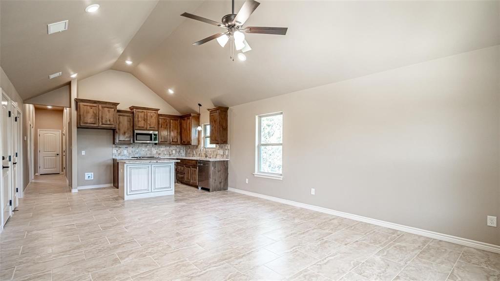 2510 Smokerise Trail, Granbury, TX 76048