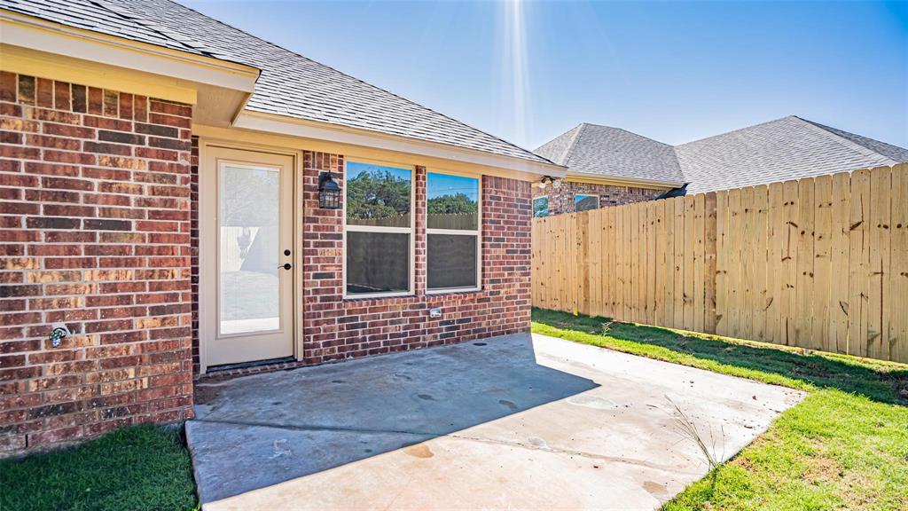 2510 Smokerise Trail, Granbury, TX 76048