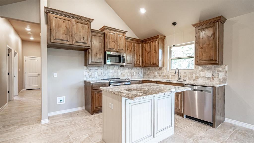 2510 Smokerise Trail, Granbury, TX 76048
