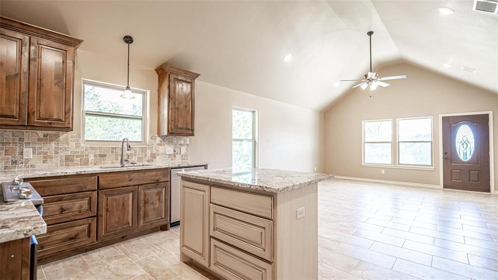 2510 Smokerise Trail, Granbury, TX 76048