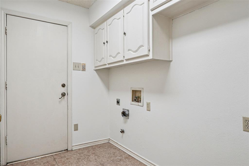 3201 Greenleaf Court, Garland, TX 75044