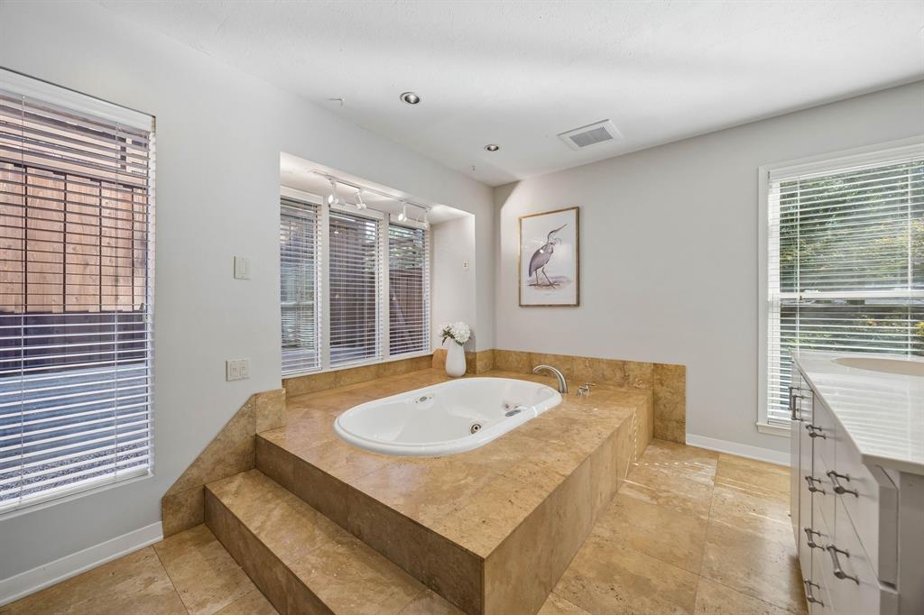10115 Chesterton Drive, Dallas, TX 75238