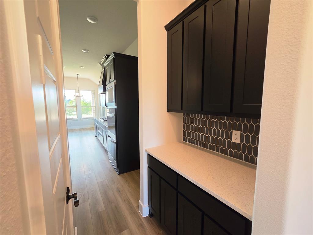 6840 Hayes Road, Midlothian, TX 76065