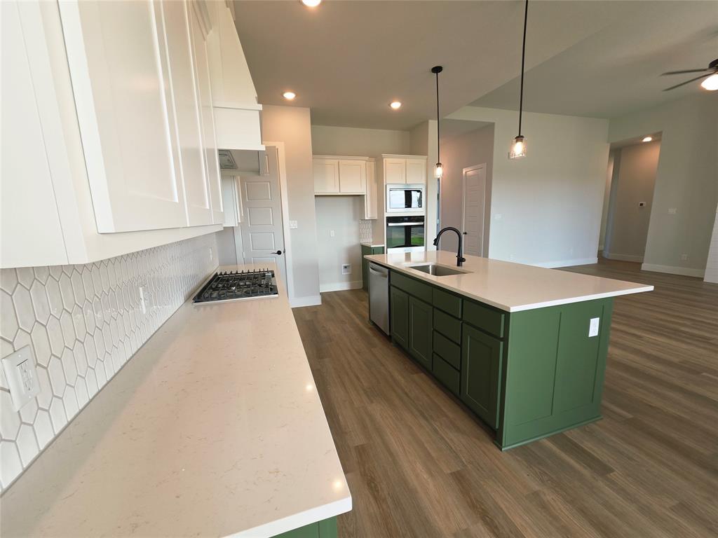 6850 Hayes Road, Midlothian, TX 76065