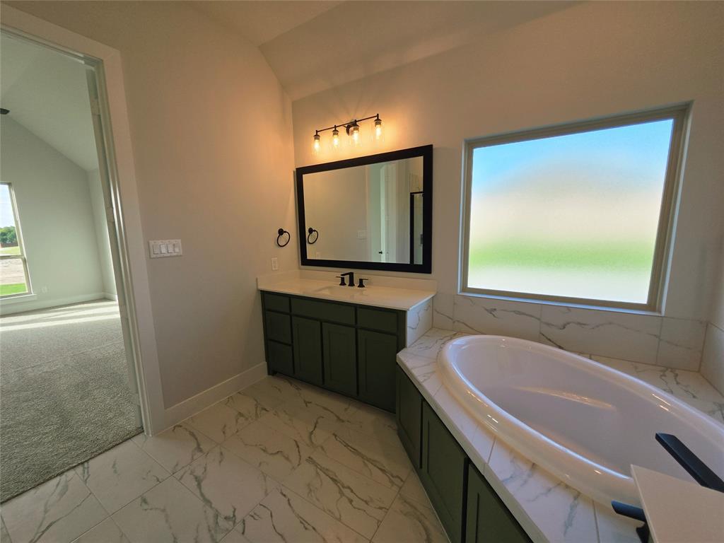 6850 Hayes Road, Midlothian, TX 76065