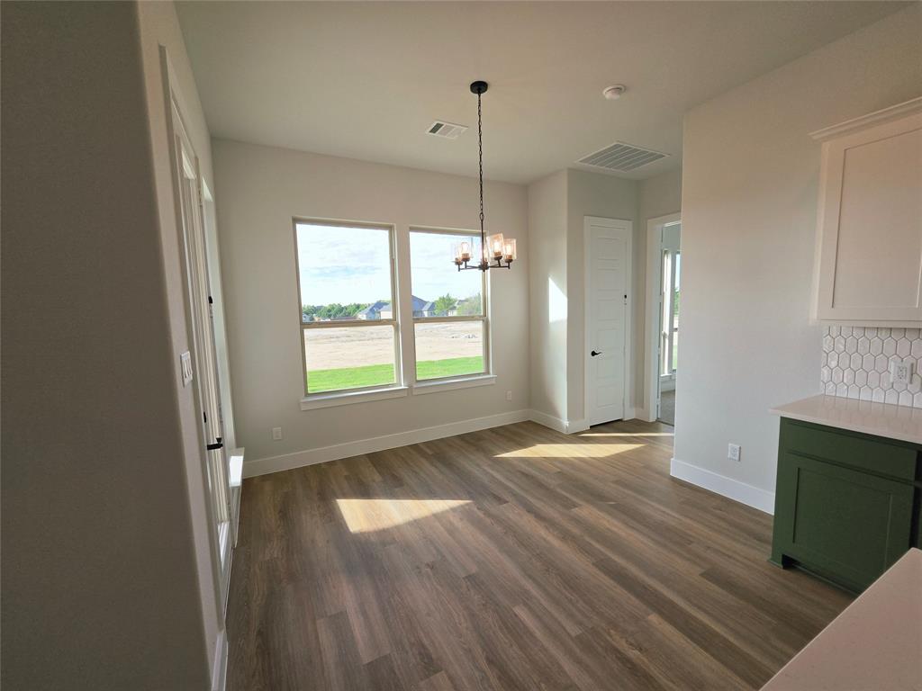 6850 Hayes Road, Midlothian, TX 76065
