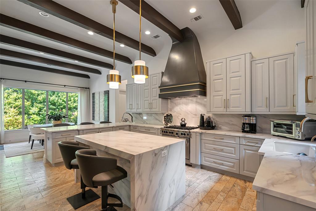 7009 Stone Meadow Drive, Dallas, TX 75230
