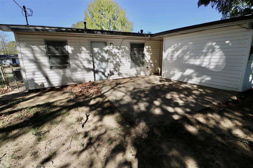 2490 Beverly Drive, Paris, TX 74560