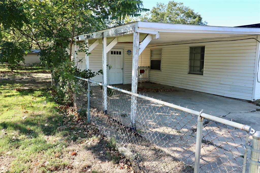 2490 Beverly Drive, Paris, TX 74560