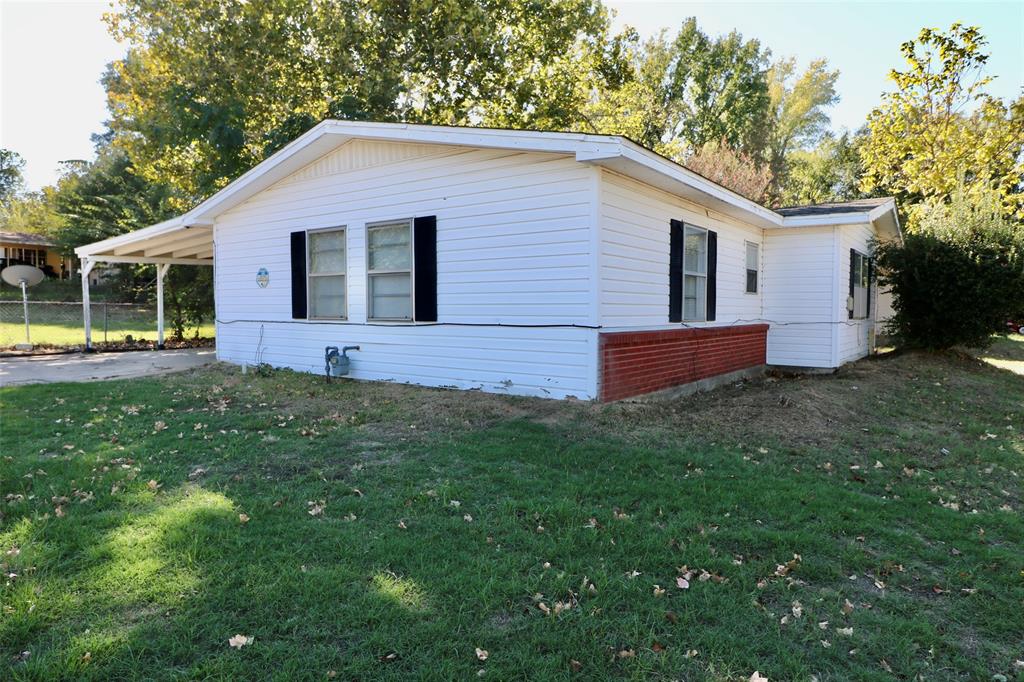 2490 Beverly Drive, Paris, TX 74560