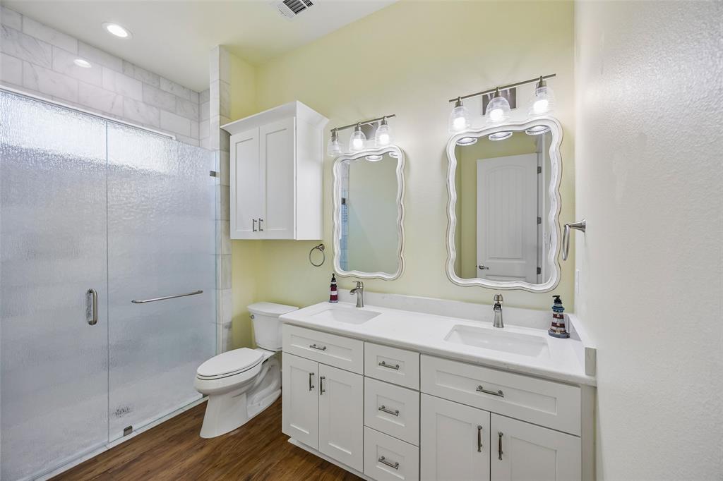 18076 Country Club Drive, Kemp, TX 75143
