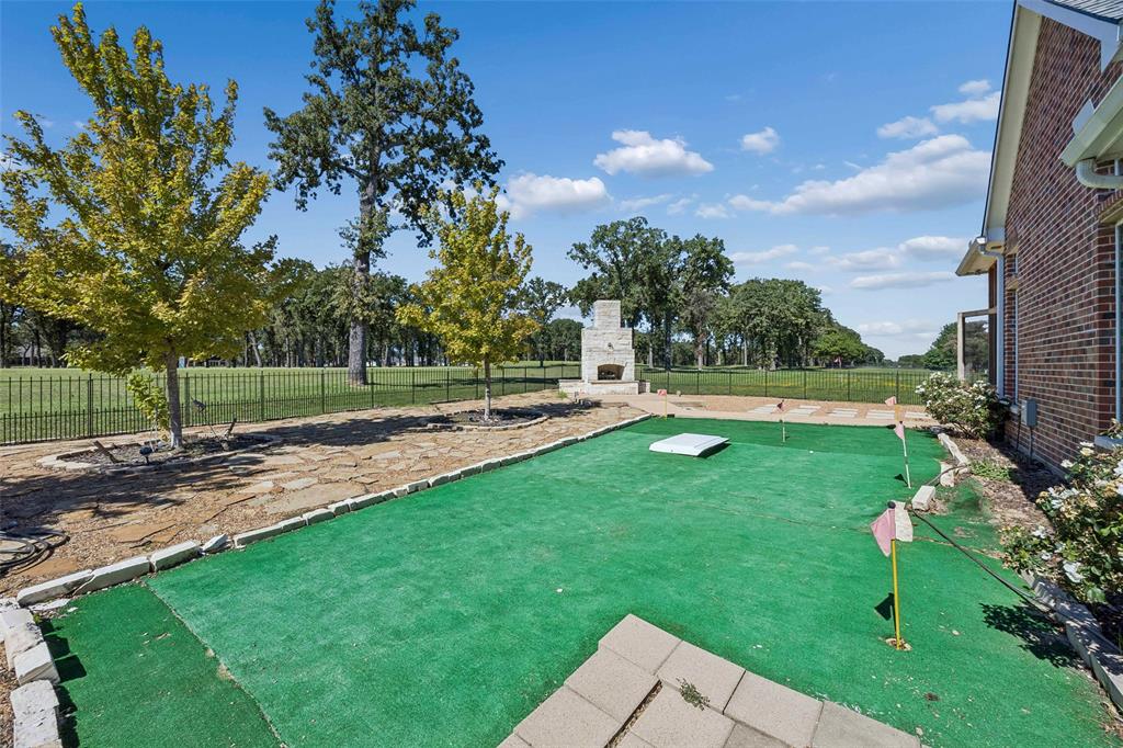 18076 Country Club Drive, Kemp, TX 75143