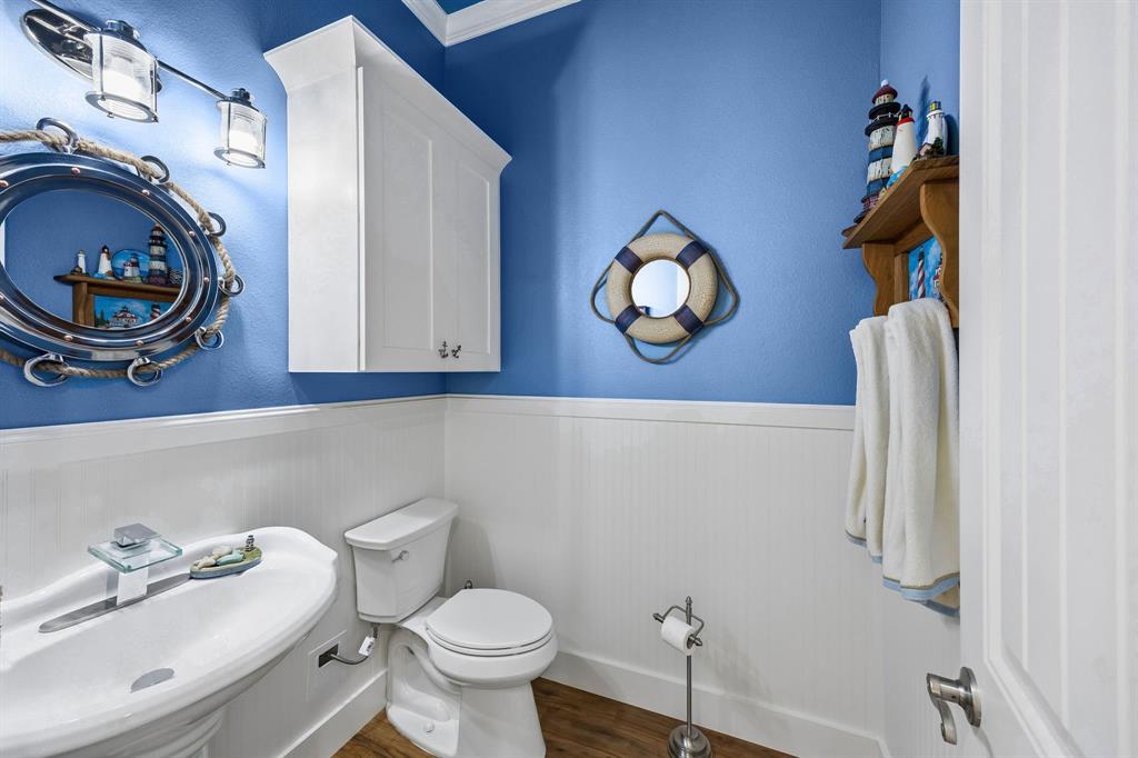 18076 Country Club Drive, Kemp, TX 75143