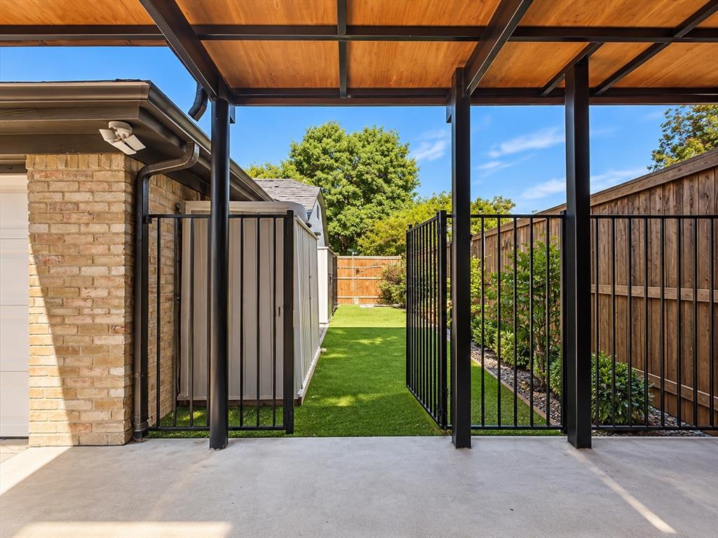 7738 Lemmonwood Drive, Dallas, TX 75231