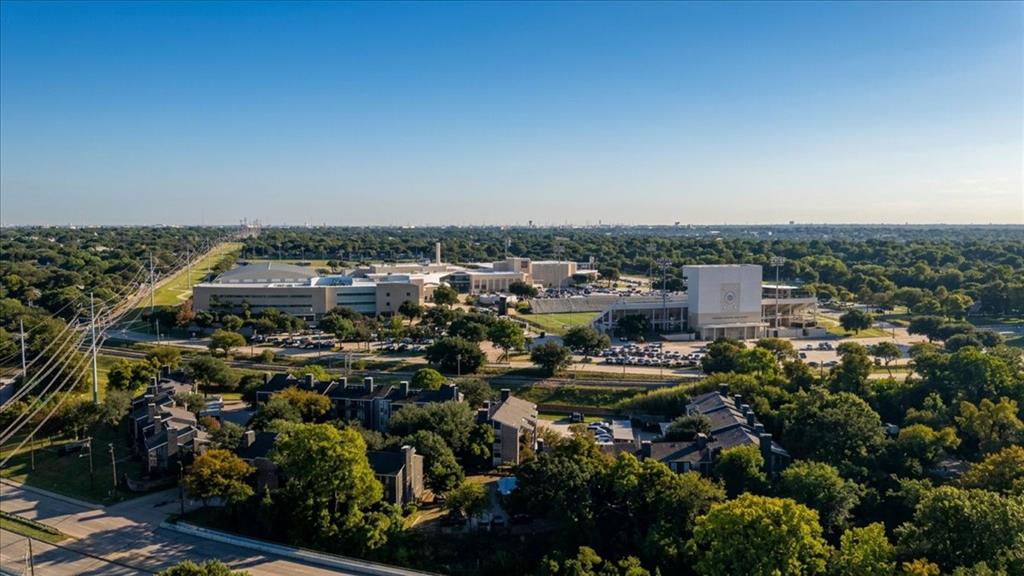 7738 Lemmonwood Drive, Dallas, TX 75231
