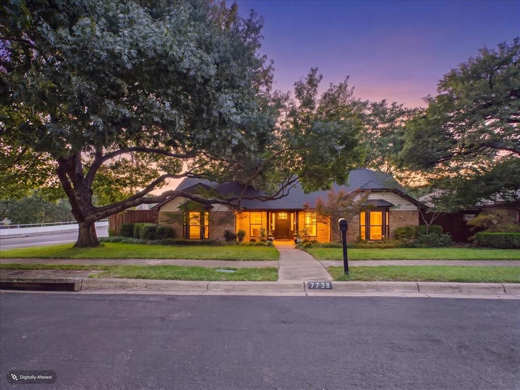 7738 Lemmonwood Drive, Dallas, TX 75231
