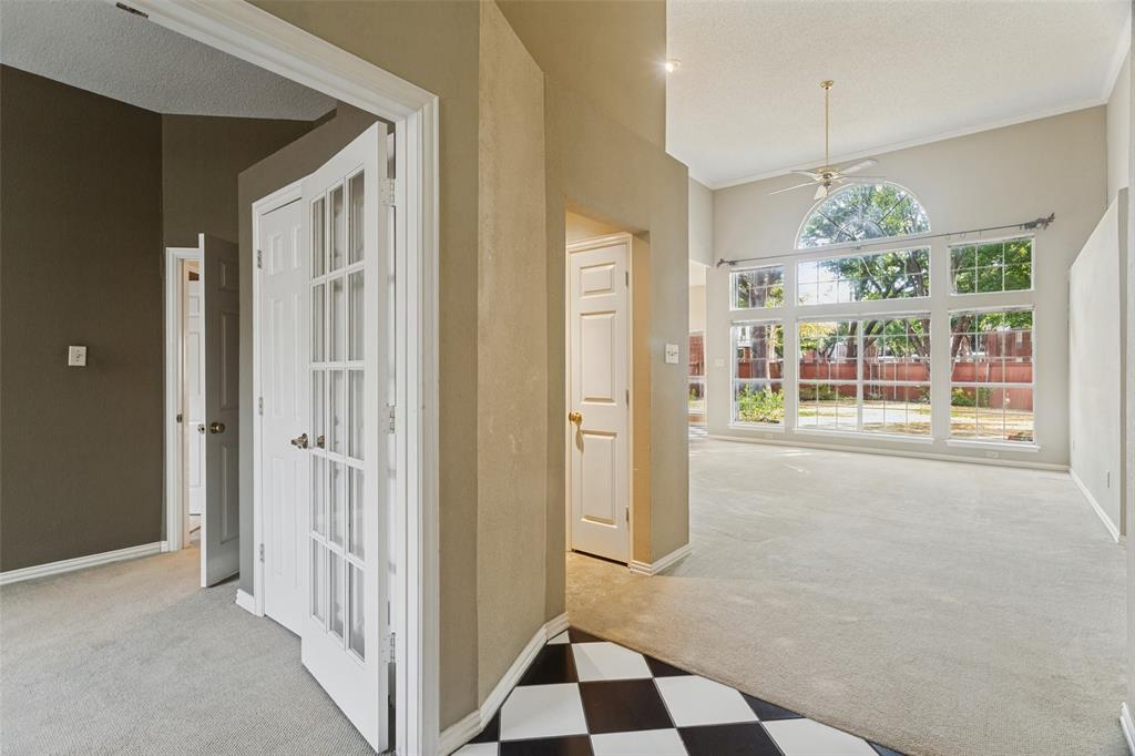 300 Black Rock Court, Irving, TX 75063 300 Black Rock Court, Irving, TX 75063