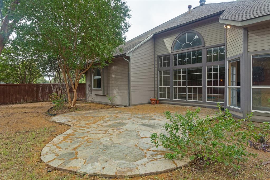 300 Black Rock Court, Irving, TX 75063