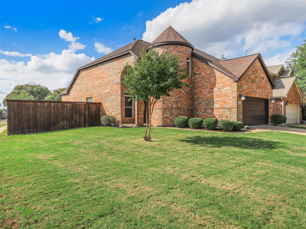 Large corner lot
