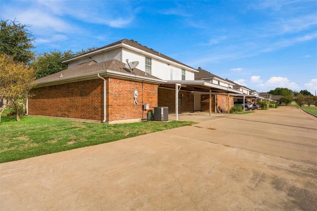 813 Chambers Creek Circle, Hewitt, TX 76643