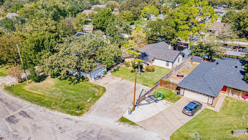 4015 Sioux Court, Granbury, TX 76048