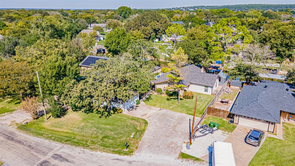 4015 Sioux Court, Granbury, TX 76048