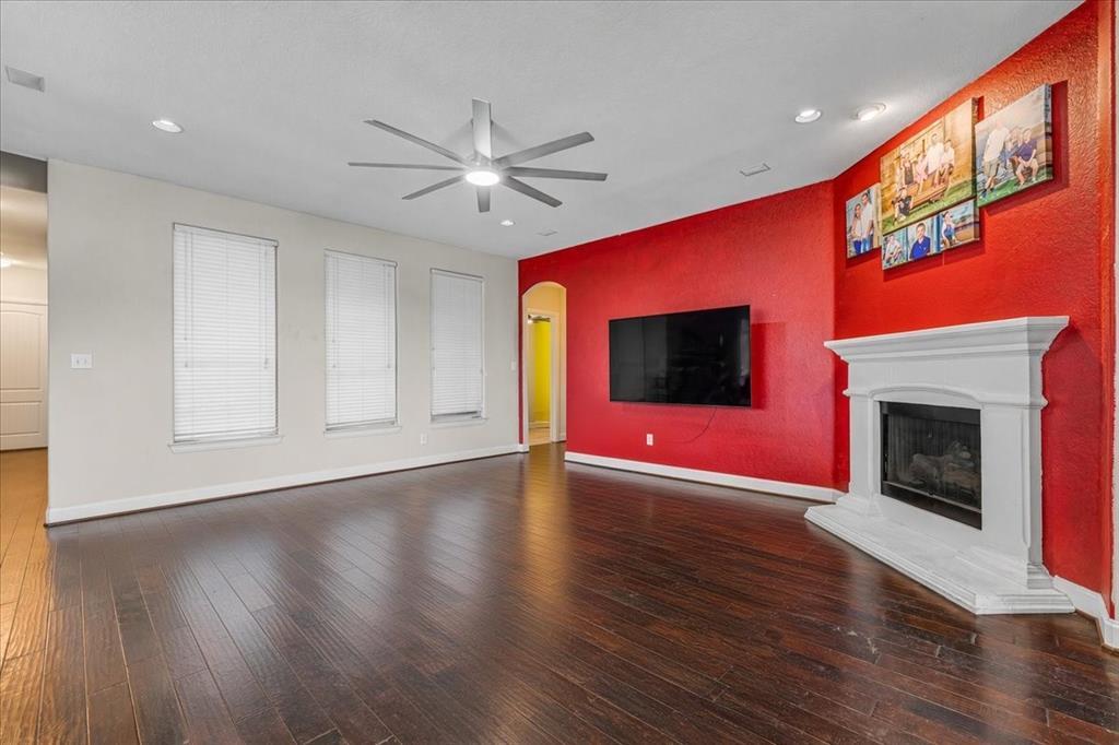 11909 Caddo Creek Drive, Lavon, TX 75166