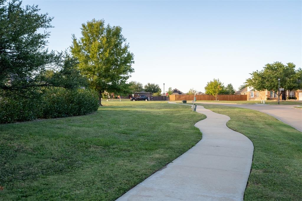 1217 Crest Ridge Drive, Glenn Heights, TX 75154