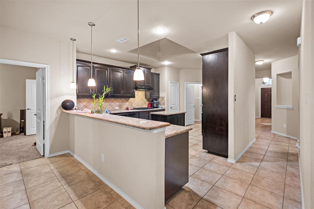 1217 Crest Ridge Drive, Glenn Heights, TX 75154