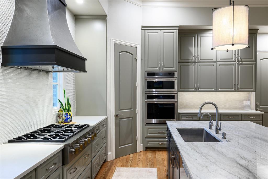 12226 Park Bend Drive, Dallas, TX 75230