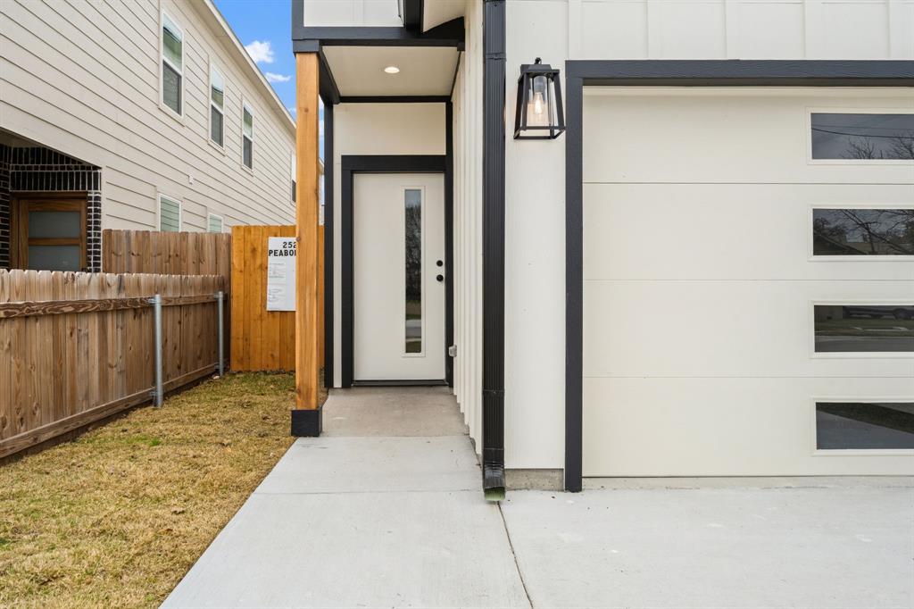 2526 Peabody, Dallas, TX 75215