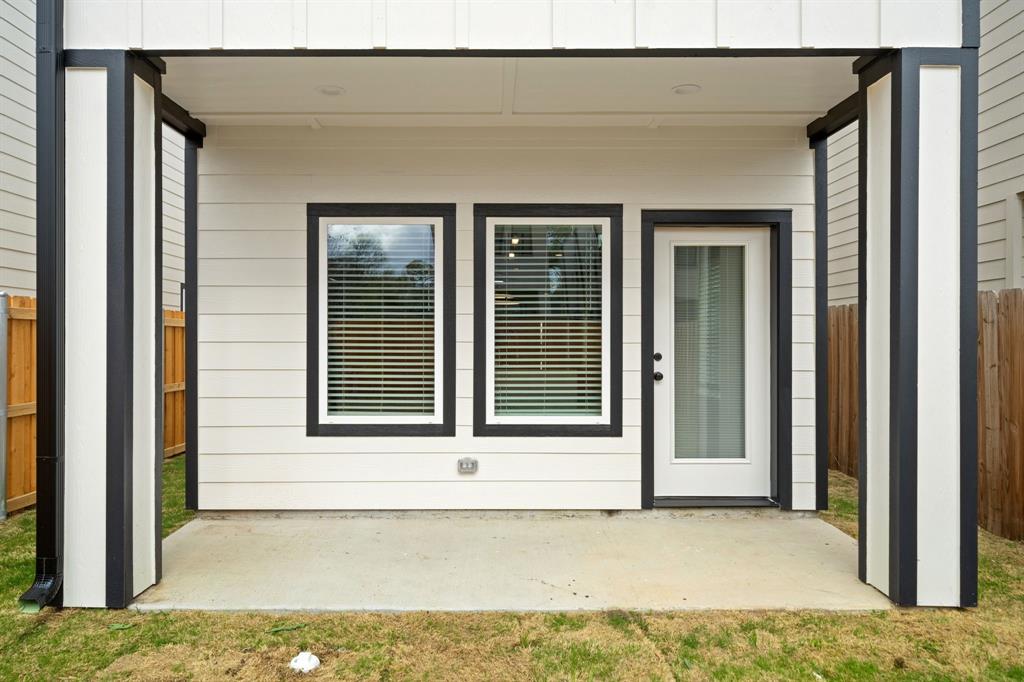 2526 Peabody, Dallas, TX 75215