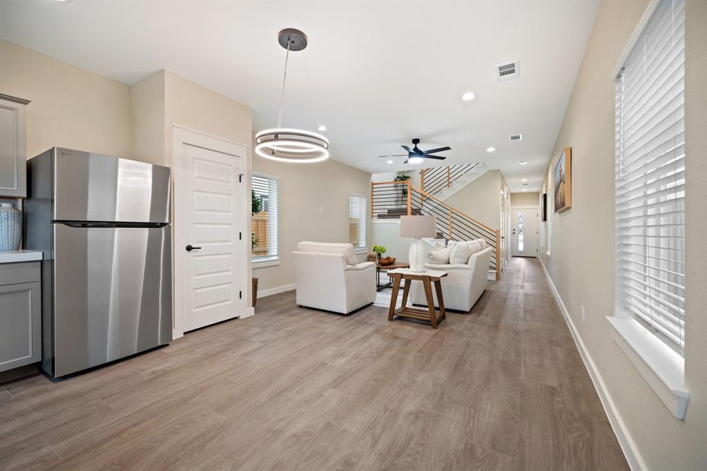 2526 Peabody, Dallas, TX 75215