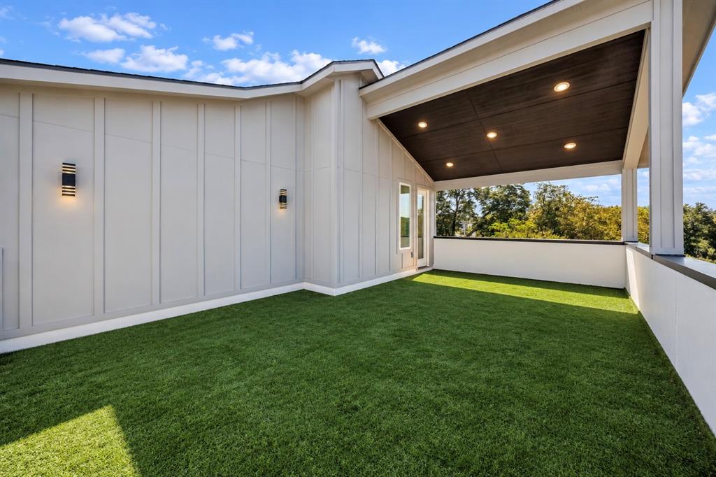415 N Patton Avenue, Dallas, TX 75203