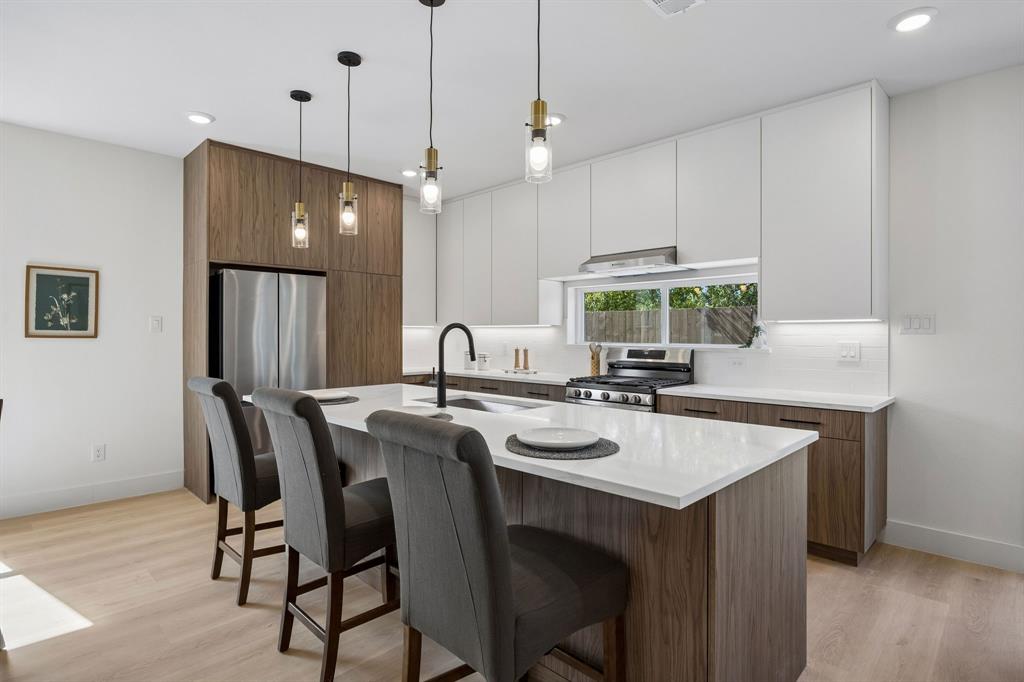 415 N Patton Avenue, Dallas, TX 75203