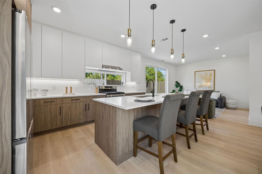 415 N Patton Avenue, Dallas, TX 75203