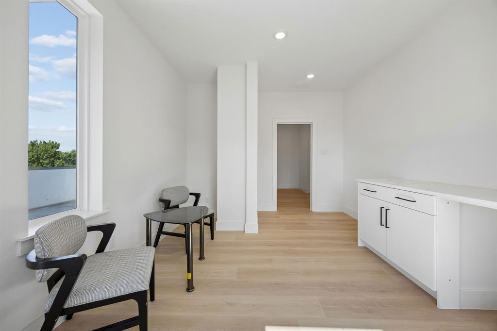 415 N Patton Avenue, Dallas, TX 75203