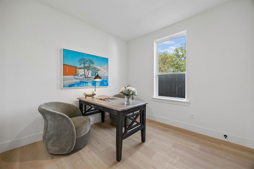 415 N Patton Avenue, Dallas, TX 75203