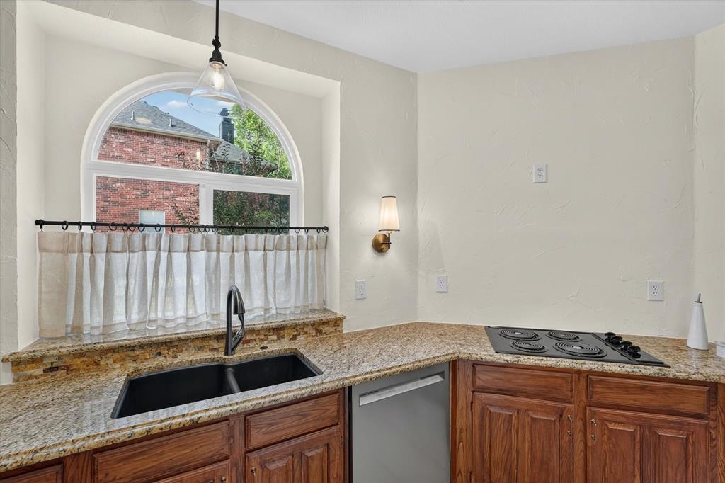 153 Wellington Lane, Heath, TX 75032