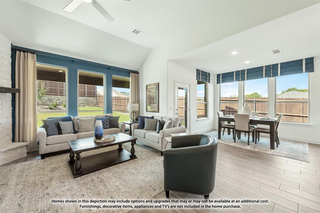 525 Pearly Top Drive, Glenn Heights, TX 75154