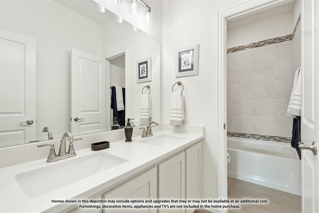 525 Pearly Top Drive, Glenn Heights, TX 75154