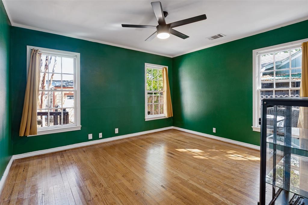 2219 Carnes Street, Dallas, TX 75208