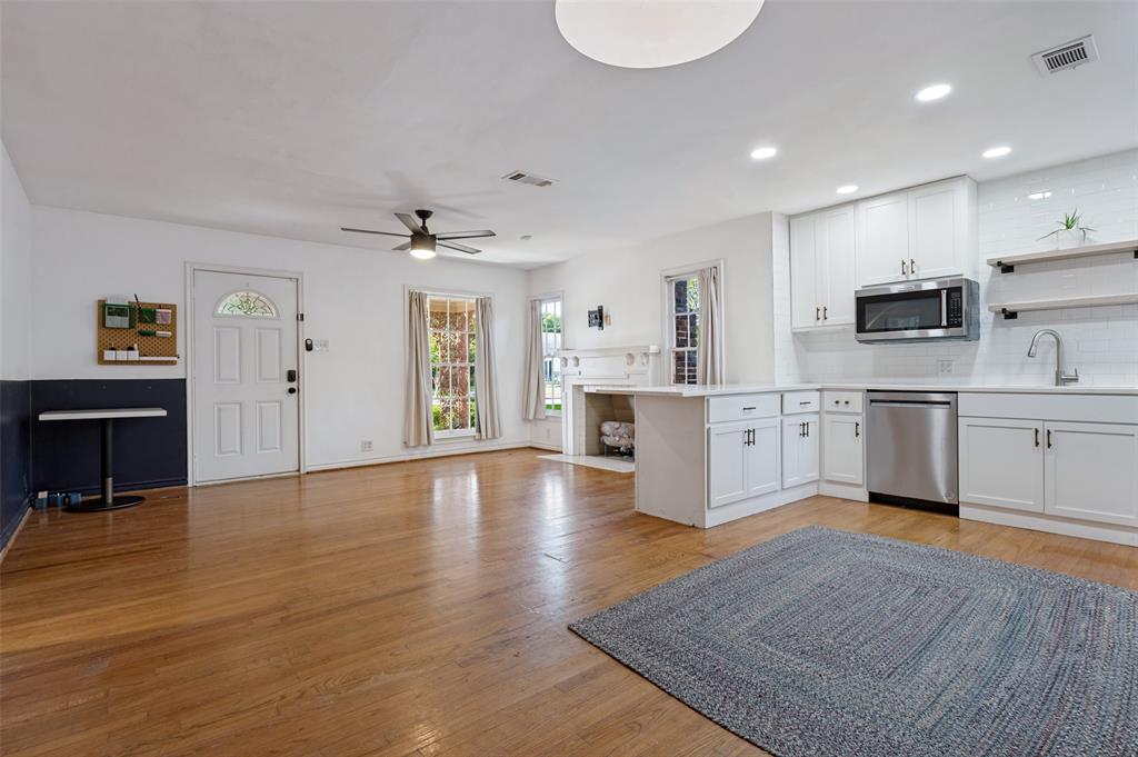 2219 Carnes Street, Dallas, TX 75208