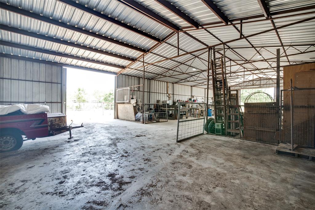 Concrete flooring throughout