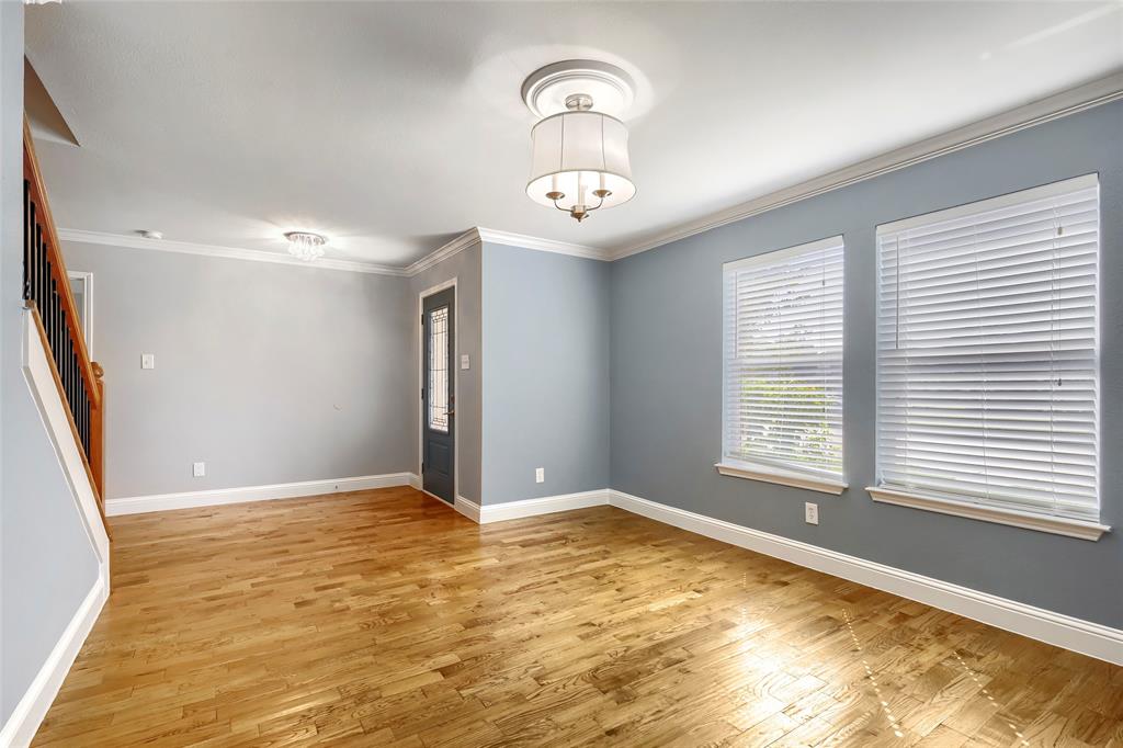 302 Wright Avenue, Rockwall, TX 75032