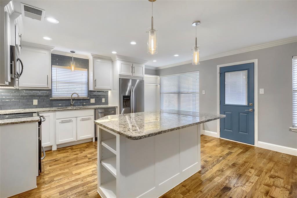 302 Wright Avenue, Rockwall, TX 75032